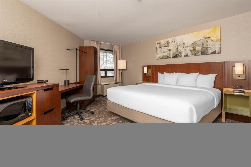 Comfort Inn Hamilton image 1