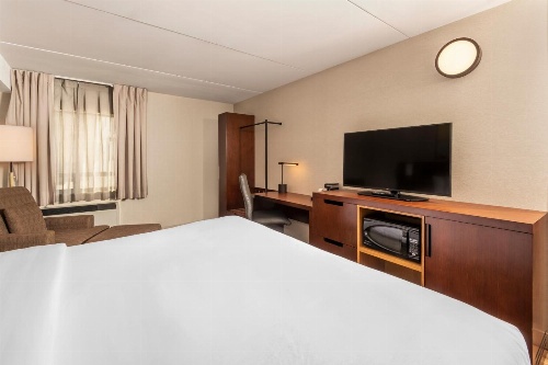 Comfort Inn Hamilton image 2